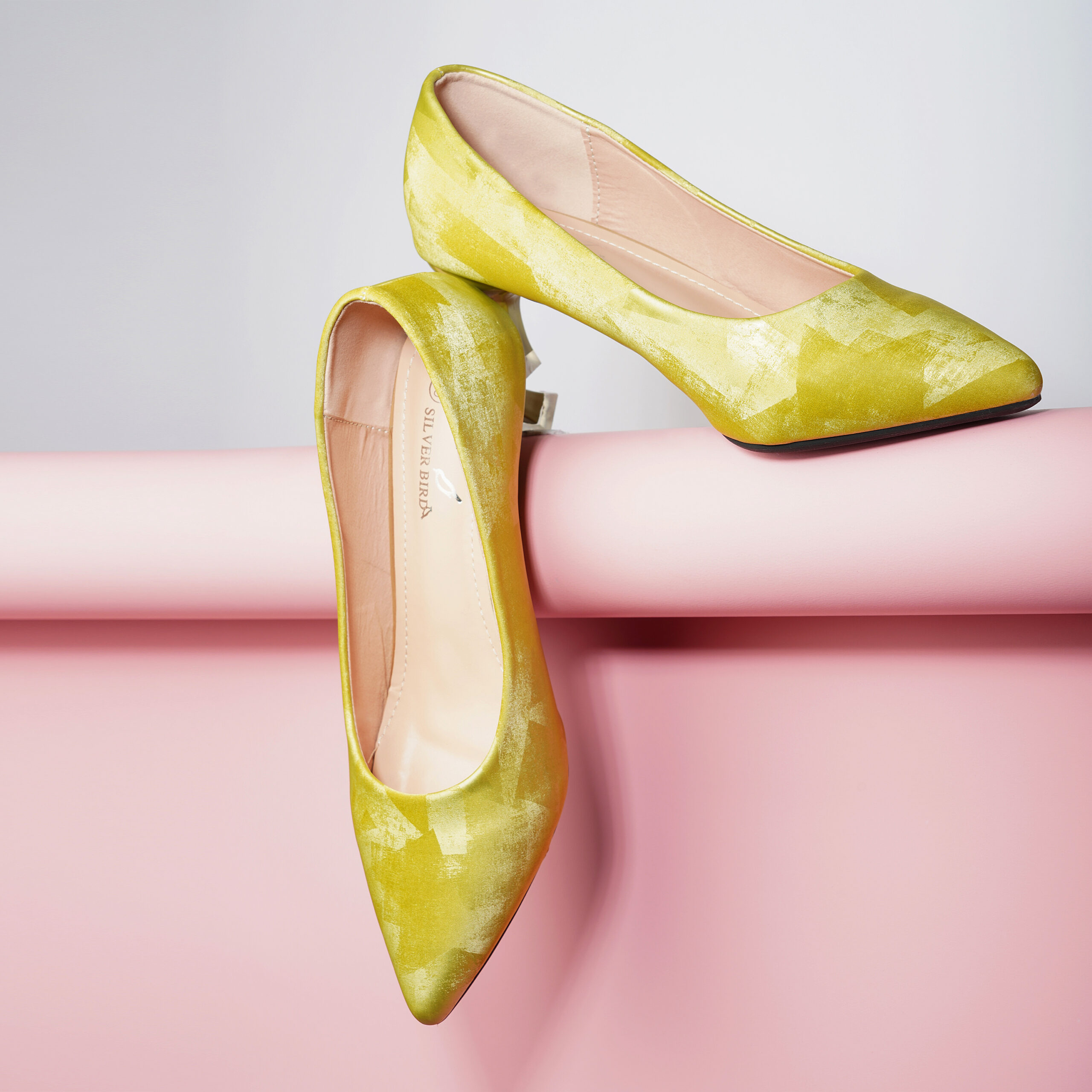 Lemon Yellow Pump